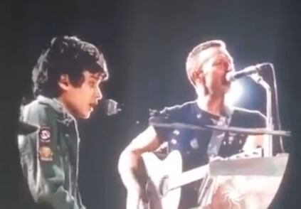 Coldplay sube a niño con autismo que se hizo viral en 2016, al escenario  del Foro Sol