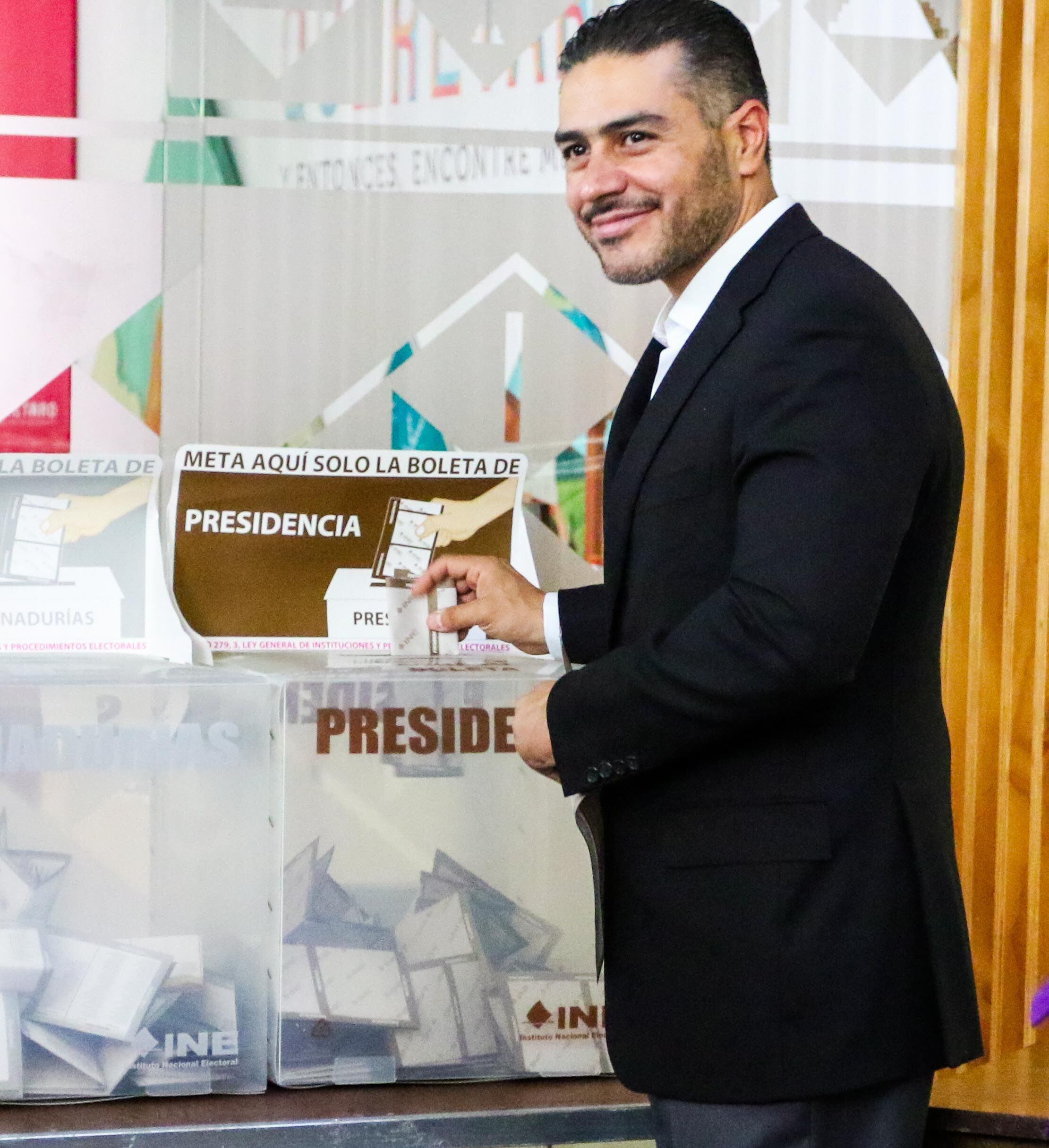 Omar García Harfuch emite su voto en la CDMX