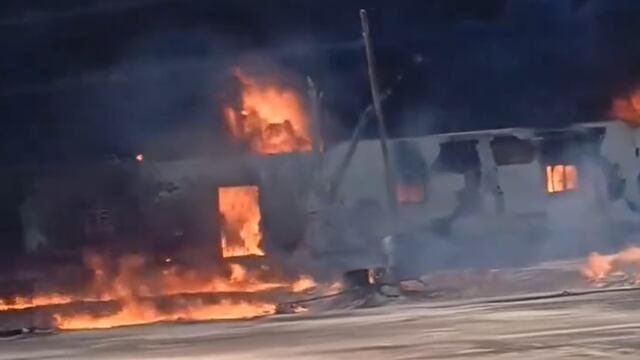 Explosión en bodega con combustible robado sobre carretera federa 57