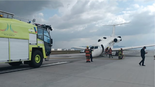 Avión de la FGR aterriza de emergencia en el AIFA; venía de Nuevo León