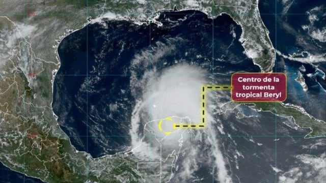 Huracán Beryl se degrada a tormenta tropical en Yucatán