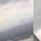 VIDEO: Avión pasa muy cerca del Volcán Popocatépetl activo y un pasajero graba lo que vio