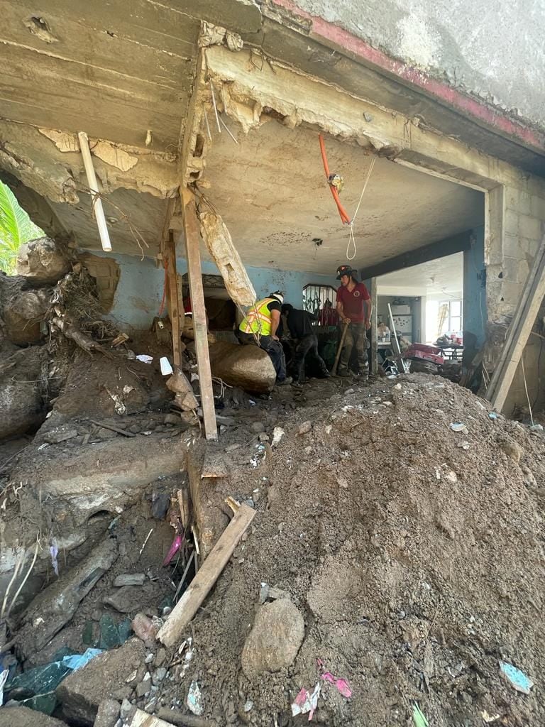 Huracán Otis: Familia muere aplastada por roca de 50 toneladas