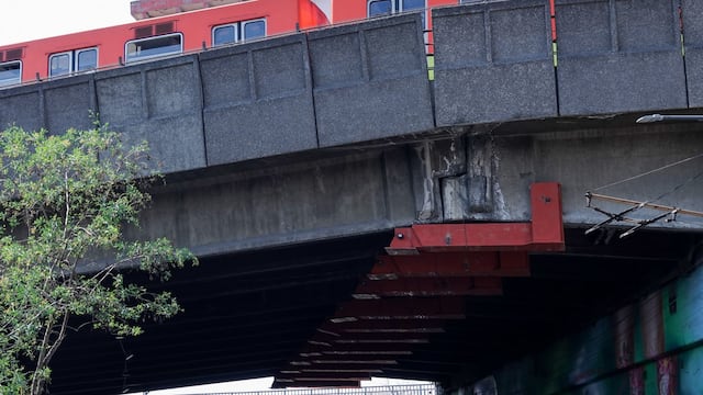 Gobierno de CDMX descarta riesgos en puente de Metro Pantitlán en la Línea 9 por refuerzos metálicos