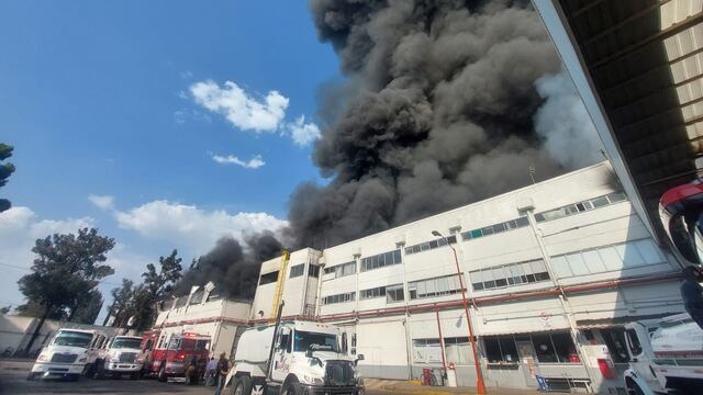 ¿Qué pasó en Ecatepec? Reportan fuerte incendio en fábrica de plásticos