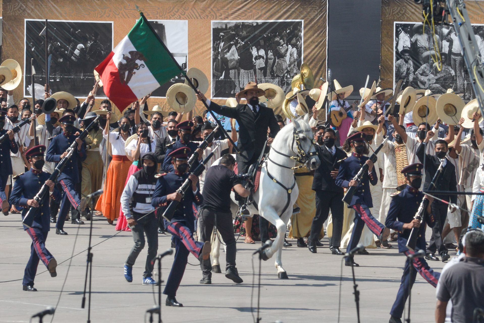 Desfile del 111 aniversario de la Revolución Mexicana 