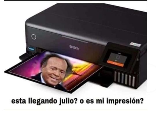Memes de julio no descansan al clásico Julio Iglesias para darle la bienvenida al séptimo mes