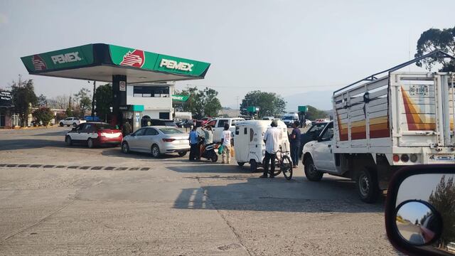 Desabasto de gasolina en Oaxaca, provocado por maestros del SNTE