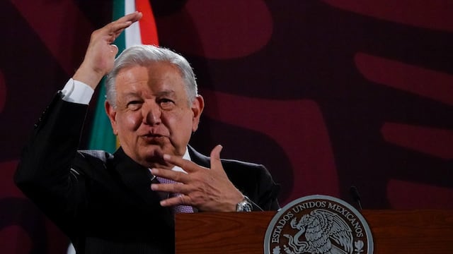 AMLO tunde a Massive Caller por encuestas manipuladas a favor de Xóchitl Gálvez