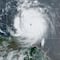 En Facebook convocan a soplar fuerte para alejar al huracán Beryl de Quintana Roo
