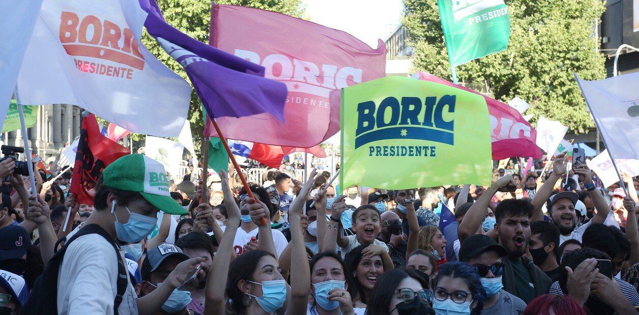 Festejos tras triunfo de Gabriel Boric en Chile