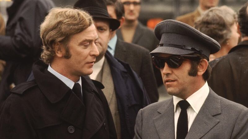 Michael Caine en Carter- Asesino impecable