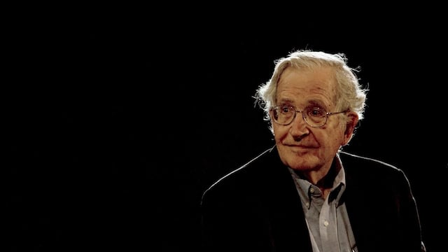 Desmienten supuesta muerte de Noam Chomsky