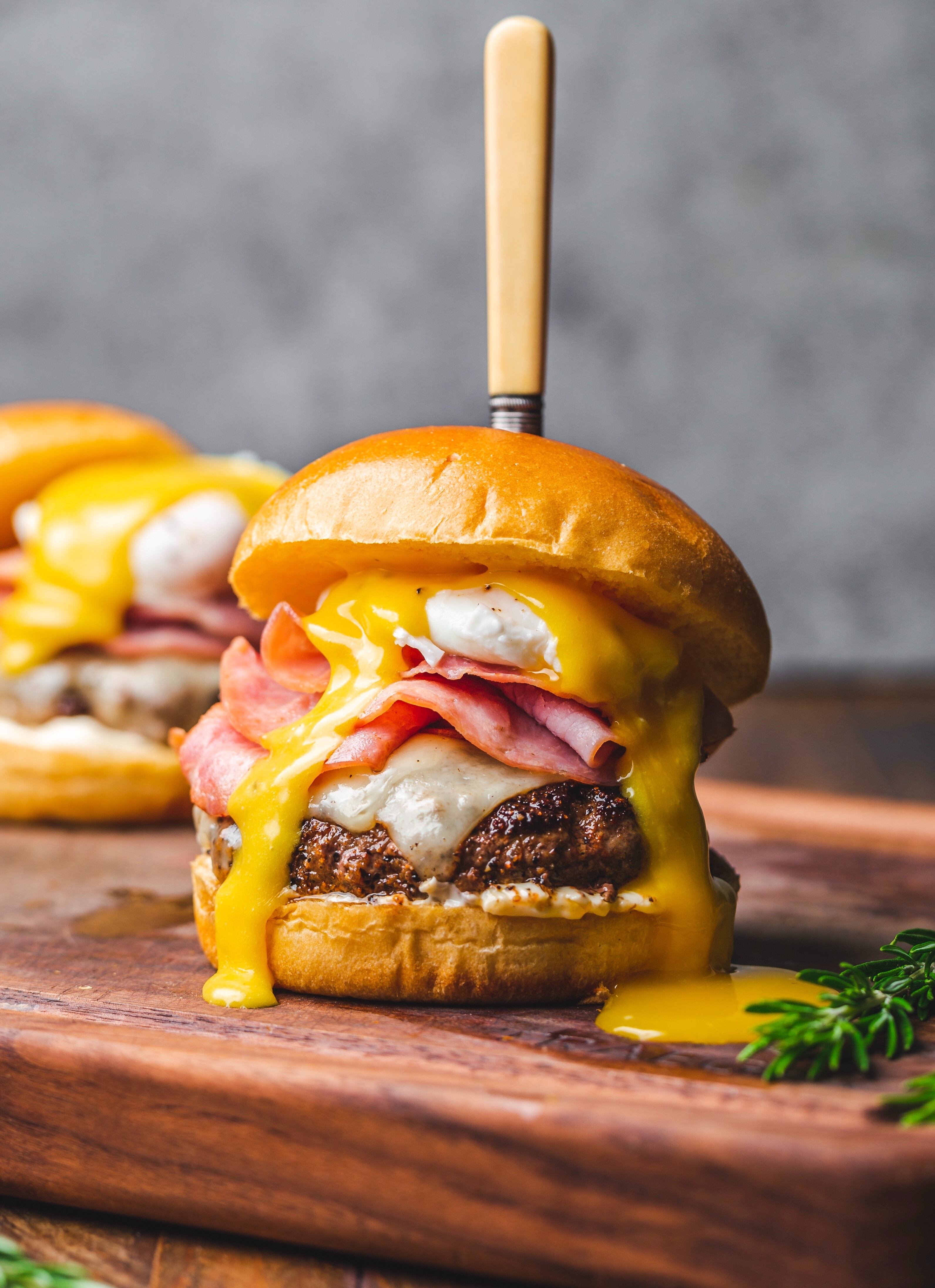 Taste Atlas revela que Estados Unidos es el mejor lugar para comer hamburguesas