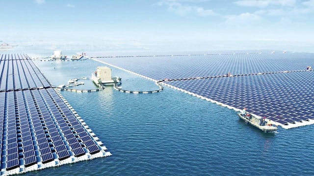 La planta flotante de energía solar en Huainan, China.