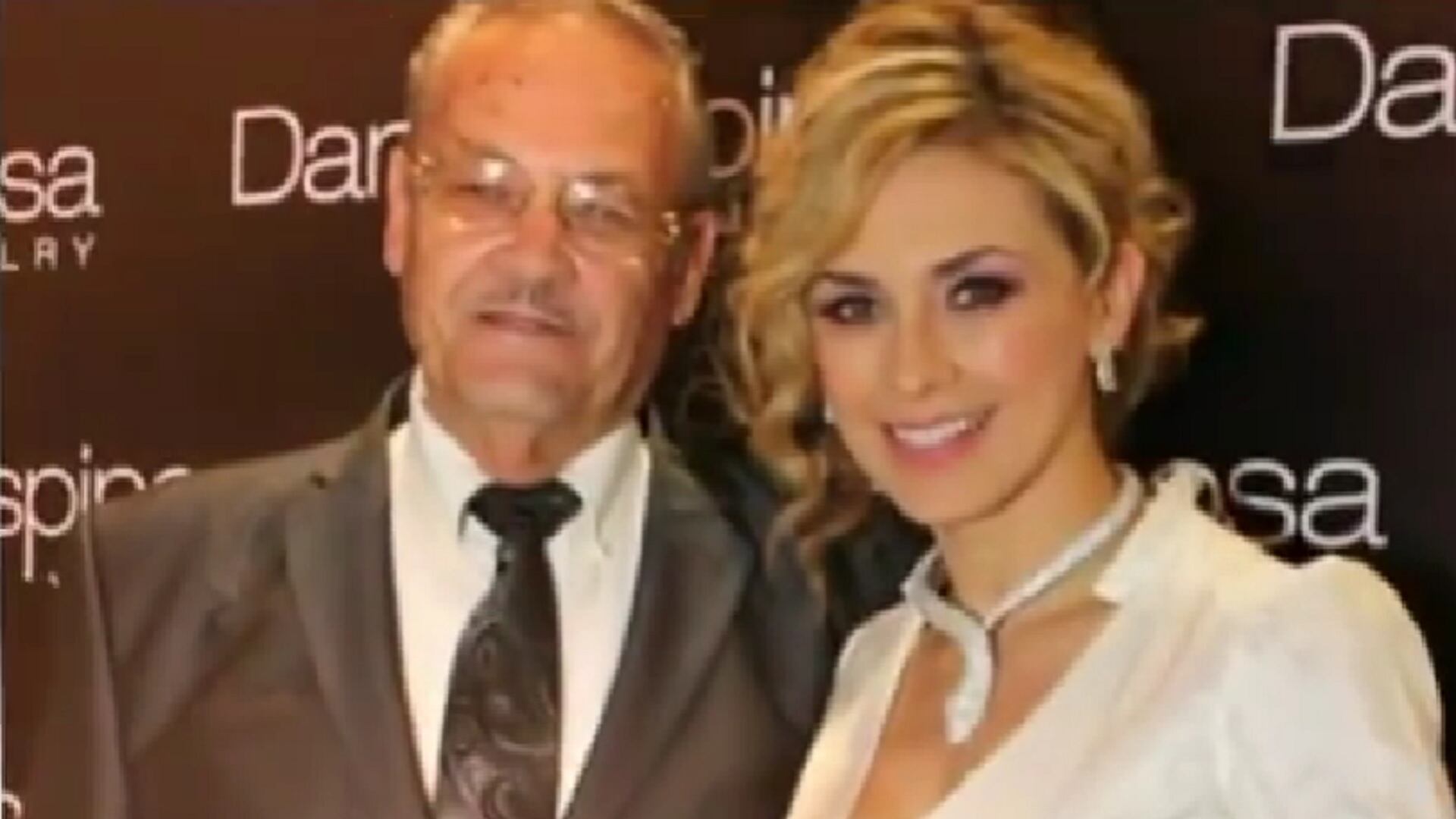 Aracely Arámbula y su papá Manuel Arámbula