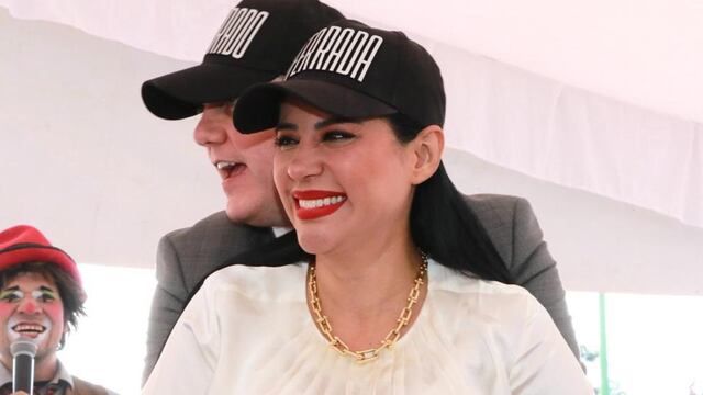Sandra Cuevas y Adrián Rubalcava
