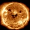 NASA capta “sonrisa” en el Sol y se hace viral