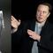 Elon Musk planea lanzar millones de Optimus, el robot humanoide de Tesla; esto es lo que pueden hacer