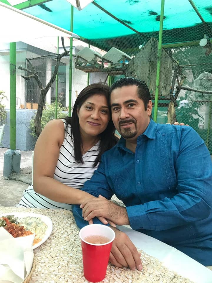 Ricardo Arizmendi y su pareja en 2019