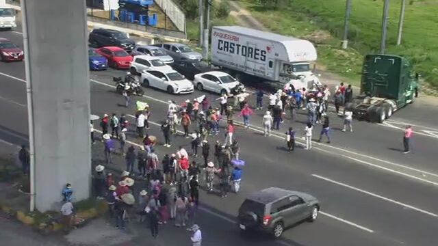 Bloqueo en Autopista México-Toluca, a la altura de Ocoyoacac