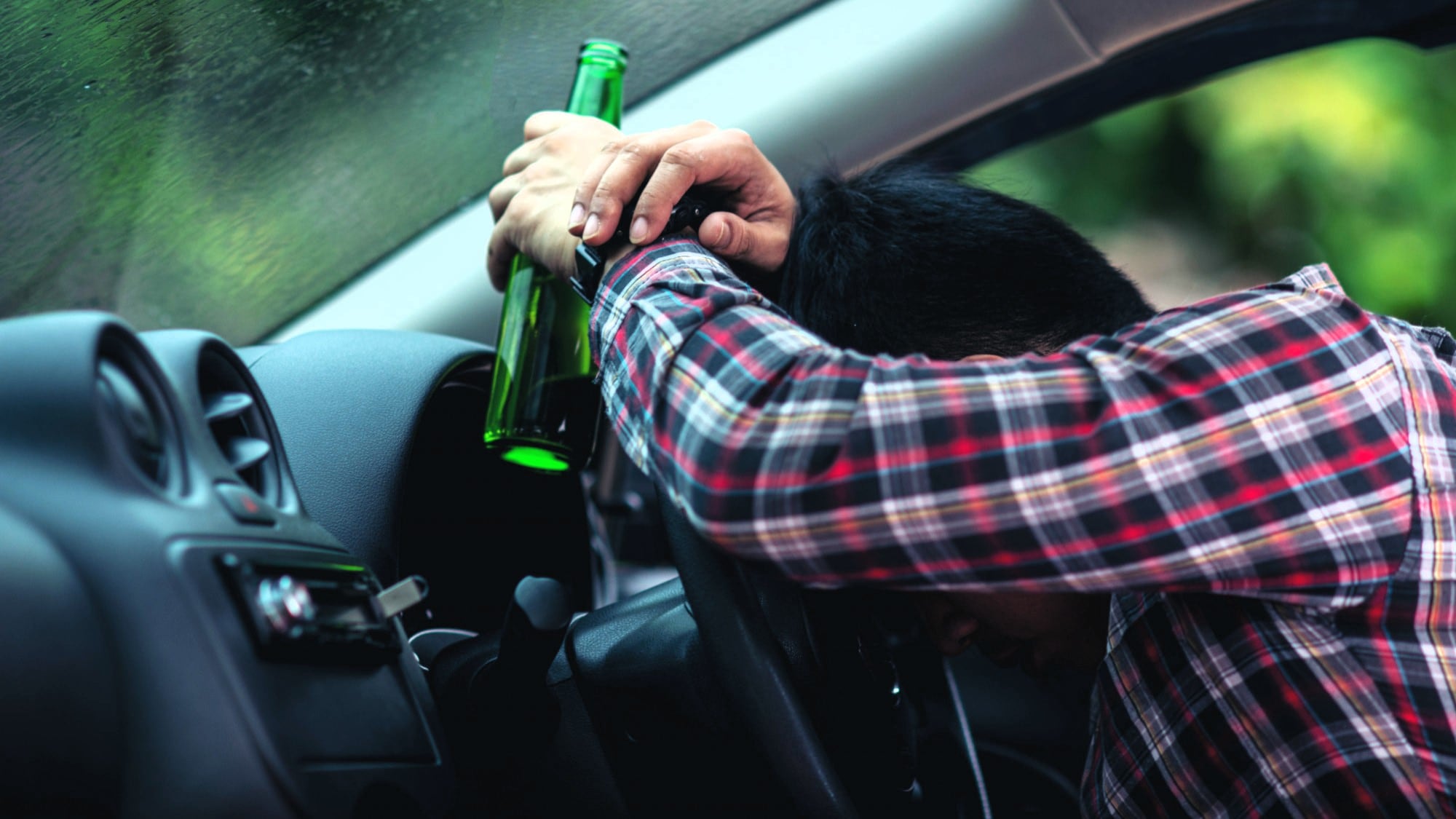 ¿Alcohol o marihuana? Qué es peor al conducir