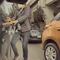 VIDEO: Hombre armado intenta asaltar un auto en CDMX