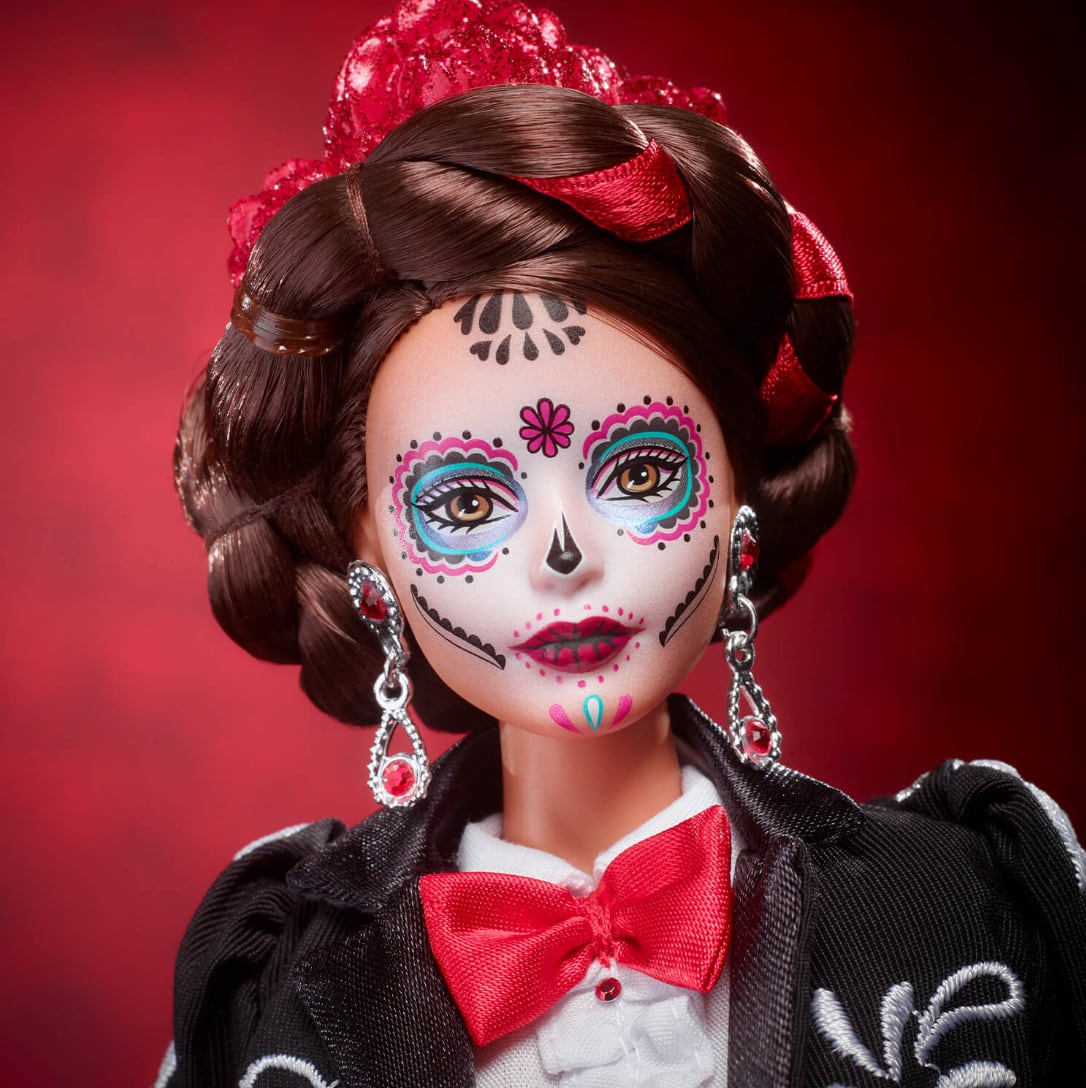 Barbie Día de Muertos, diseñada por Benito Santos