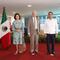 Mauricio Vila Dosal, gobernador de Yucatán, recibe a los reyes de Suecia, Carlos XVI Gustavo y Silvia