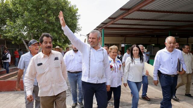 Alfredo Ramírez Bedolla impulsa estabilidad de maestros de Michoacán