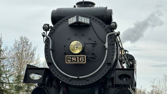 ¿Cuántos más, Locomotora “The Empress 2816”? Otra mujer estuvo a punto de morir por tomarse foto con el tren, en Coahuila