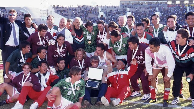 Bora Milutinovic consiguiendo el tercer lugar en la Copa América de 1997