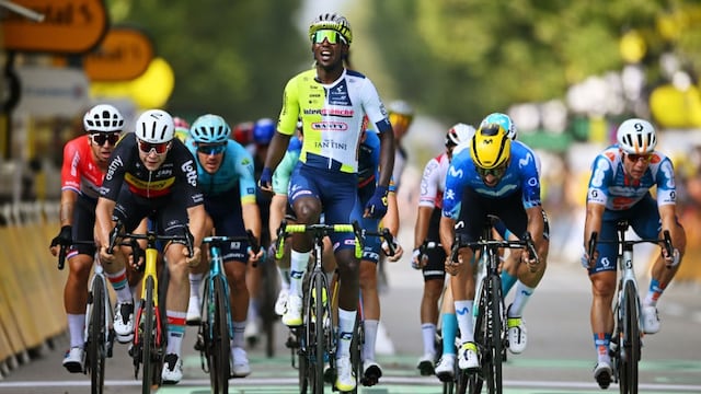 Biniam Girmay ganó una etapa en el Tour de Francia. Foto: UCI/Facebook