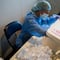 Uruguay comienza a aplicar tercera dosis de vacuna a quienes recibieron CoronaVac