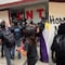 Homofobia en Infonavit: Manifestantes protestan en la sede con reclamos al sindicato por romper bandera LGBT 