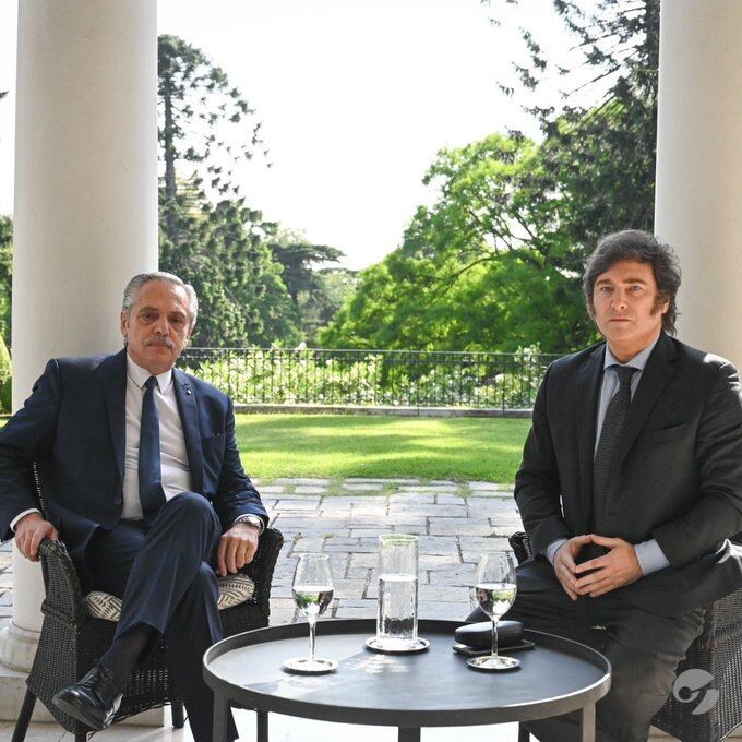Javier Milei y ALberto Fernández inician transición de gobierno