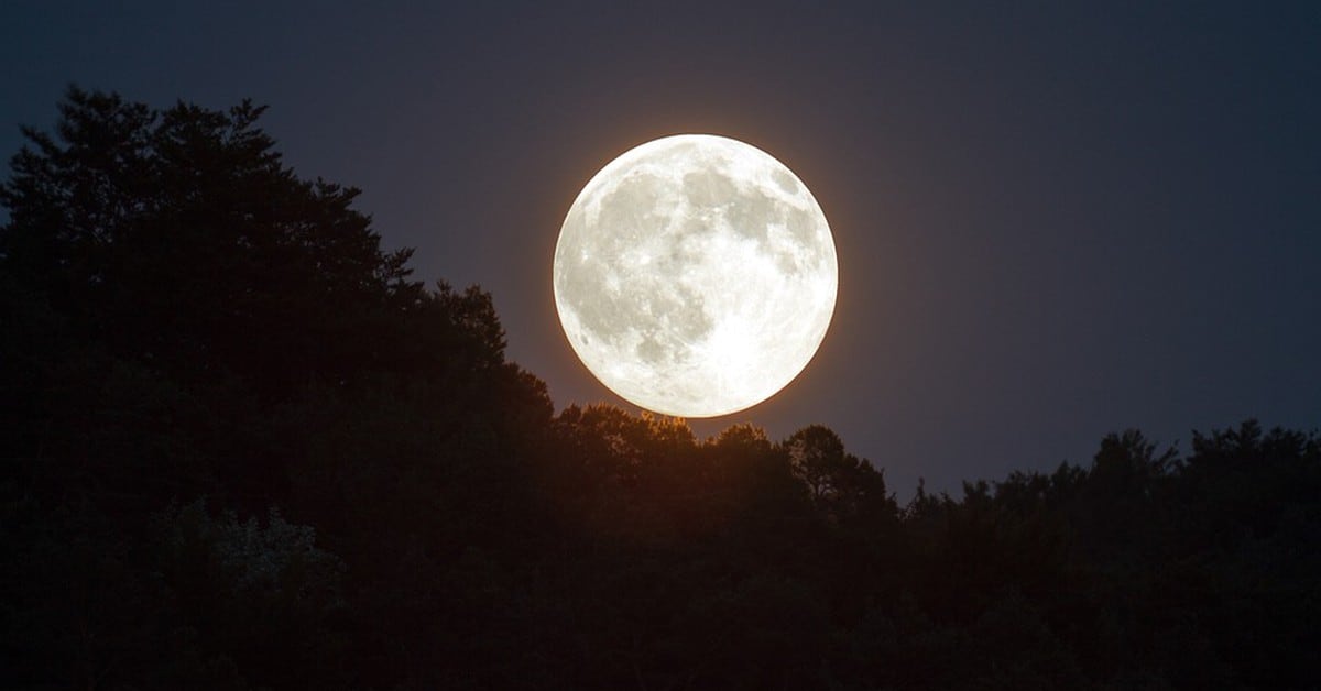 Hoy se verá la Superluna de Esturión, la primera luna llena de agosto 2023